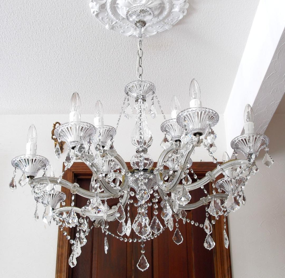 チェコ・ボヘミアンクリスタルガラス☆１２灯シャンデリア☆七色に輝く高純度・高品質 チェコ製 ボヘミアクリスタル シャンデリア 12灯 Clear+gold｜Bohemian