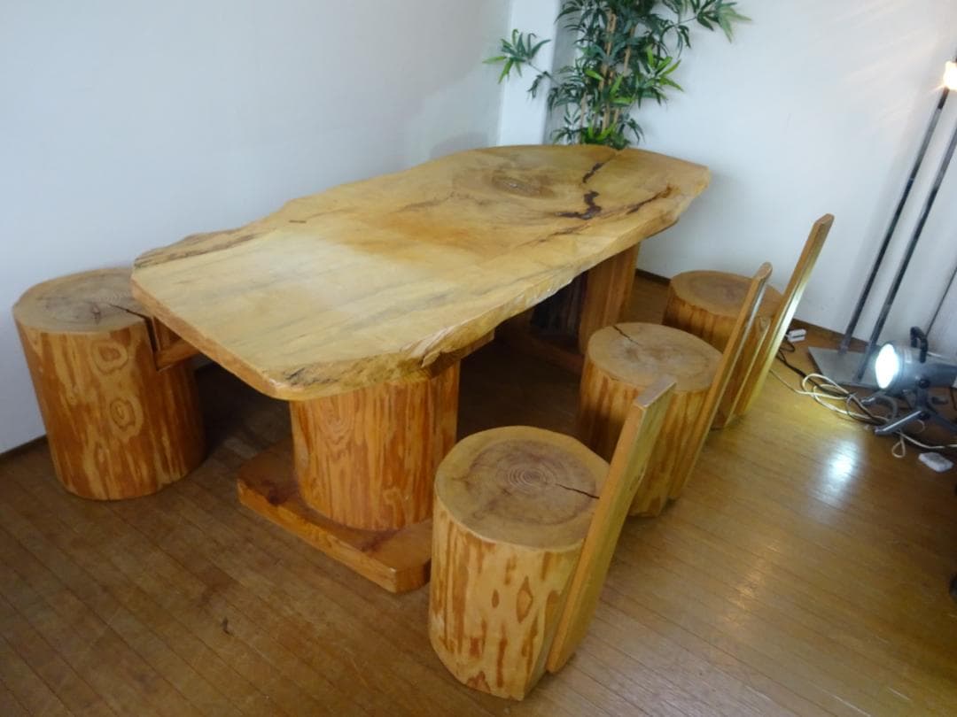 栃（トチ）材 一枚板 ダイニングテーブル 脚/杉材 ハーフログ材 半丸太