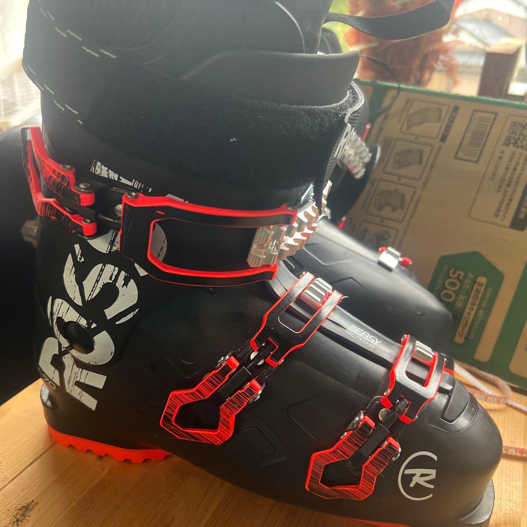 ROSSIGNOL EVO70ロシニョール スキーブーツ26.5cm美品 Amazon | ROSSIGNOL(ロシニョール) EVO 70 - BLACK BLACK 26.5CM