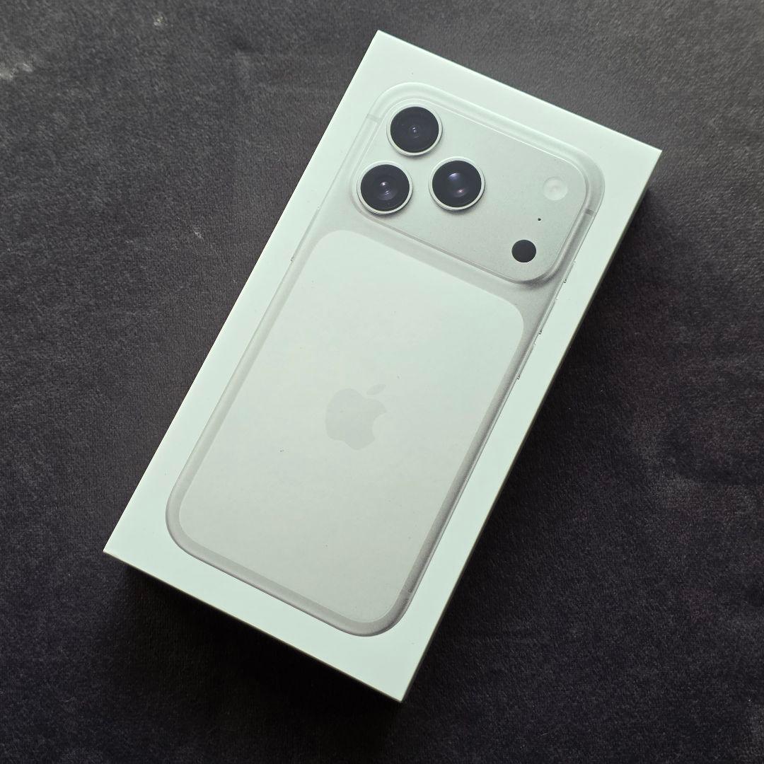 新品未開封 iPhone17Pro 256GB シルバー 国内版 SIMフリー Apple 新品未使用【限定保証有り】国内版 SIMフリー iPhone17 Pro