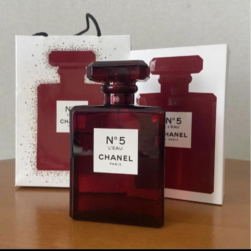シャネル 香水 レッド No5 LIMITED 限定版 シャネル香水 - メルカリ