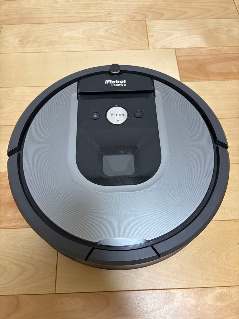 【最終値下げ！！】iRobot Roomba 960本体 充電器付き iRobot Roomba 960 本体 充電ドック付き - メルカリ