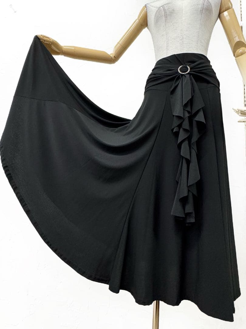 上品】新品 フリル＆バックル付き 社交ダンス用スタンダードスカート