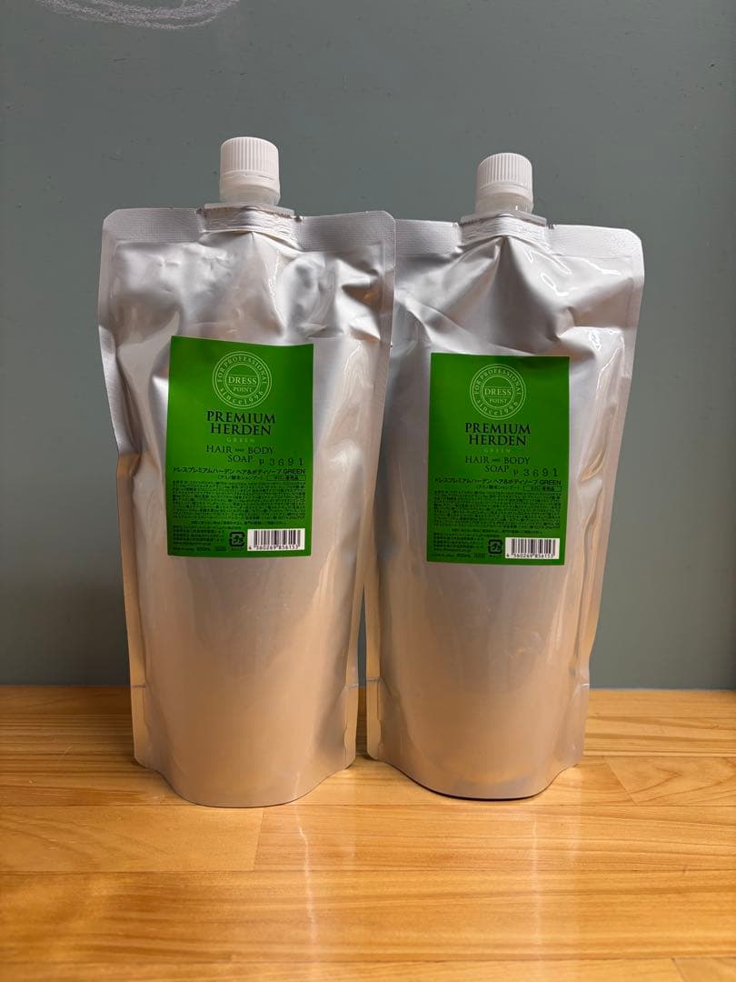プレミアムハーデン詰め替え 緑 シャンプーのみ2本 - メルカリ