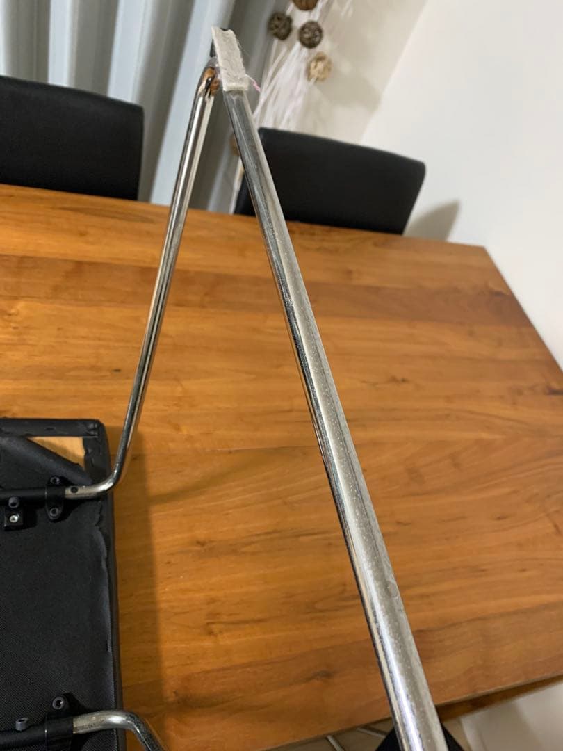 引き取り限定 IKEA木製ダイニングテーブルと黒い椅子4脚セット