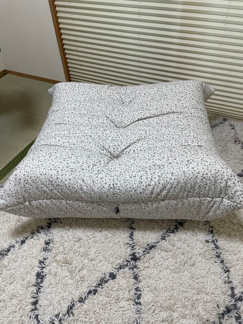 Ligne Roset リーンロゼ トーゴ パフ オットマン - メルカリ