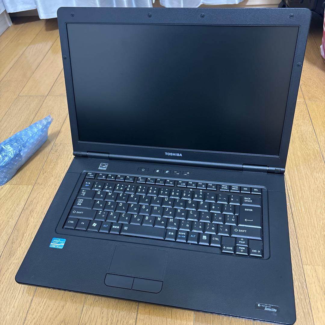 新品SSD256GB windows11ノートパソコン office 246