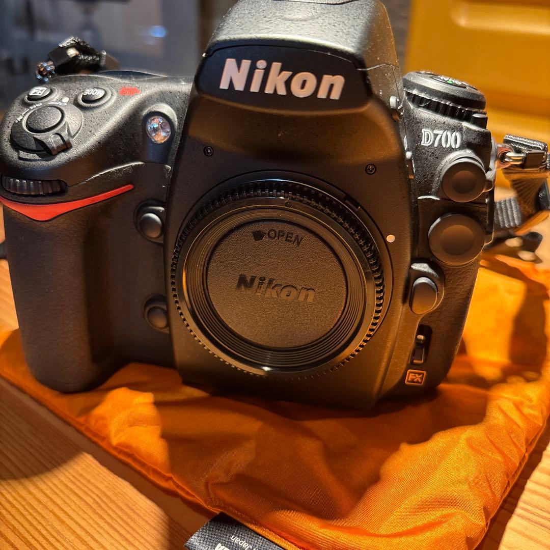 Nikon D700 デジタル一眼レフカメラ ニコン、フルサイズデジタル一眼レフ「D700」 - 価格.com
