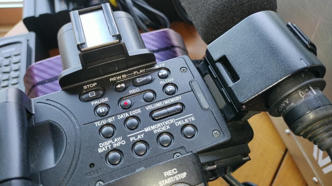 ☆SONY HVR-Z5Jバッテリー7個ACVQ850 DK415 RMT831 - メルカリ