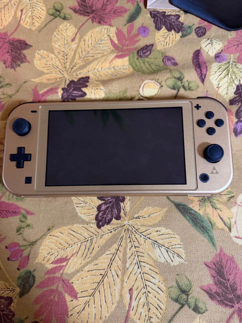 スイッチライト　ハイラルエディション Amazon.co.jp: Nintendo Switch Lite ハイラルエディション : ゲーム