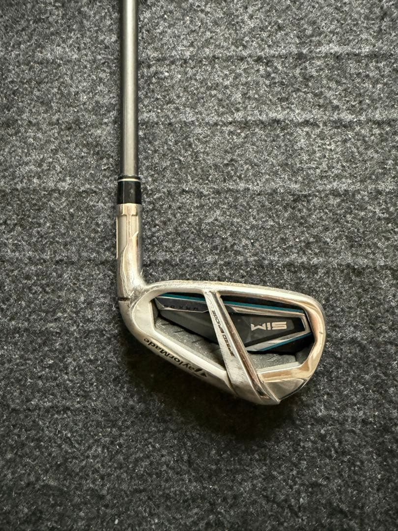 TaylorMade SIM 7番アイアン - メルカリ
