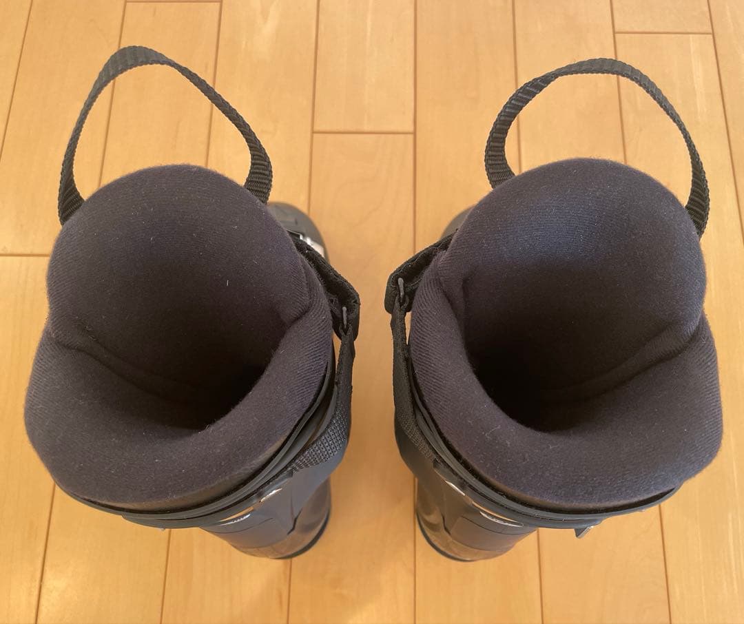 ATOMIC 初心者向けスキーブーツ hawx r75 MAGNA 23.5cm