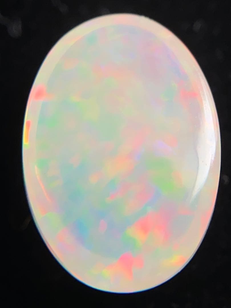 エチオピア産　オパール　ルース(3.59ct)ソー付き