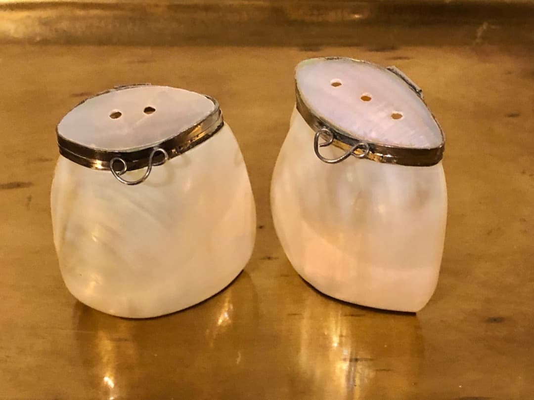 M6 マザーオブパール ヴィンテージ 調味入れ ソルト&ペッパー - メルカリ