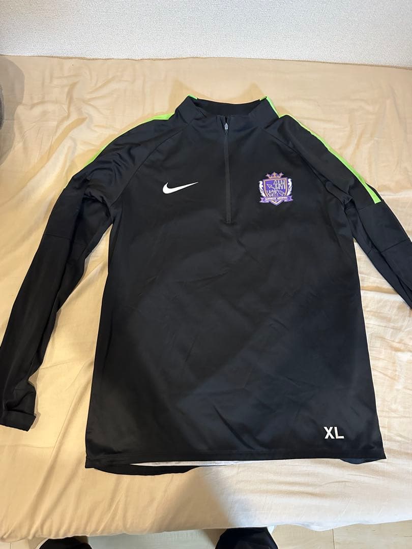 サンフレッチェ広島 トレーニングウェア 上下セット - メルカリ