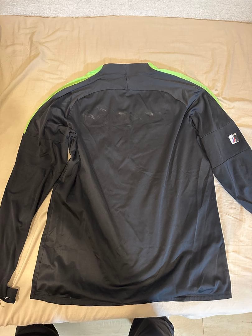 サンフレッチェ広島 トレーニングウェア 上下セット - メルカリ