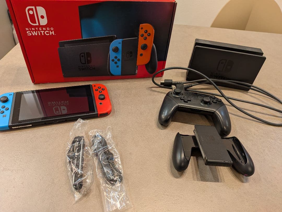 Nintendo Switch 本体セット＋ プロコン付 - メルカリ