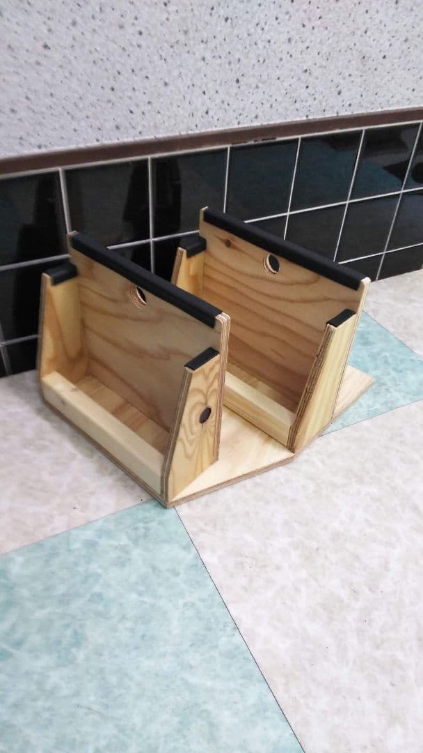 スケートボードスタンドラック2本用 左側用 カラー クリヤー - メルカリ