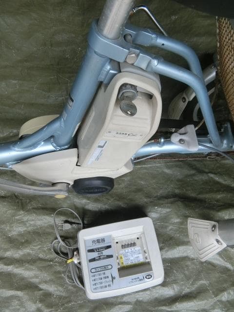 100：ブリヂストン 電動アシスト三輪車 ジャンク引取限定：埼玉県所沢