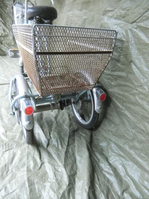 100：ブリヂストン 電動アシスト三輪車 ジャンク引取限定：埼玉県所沢