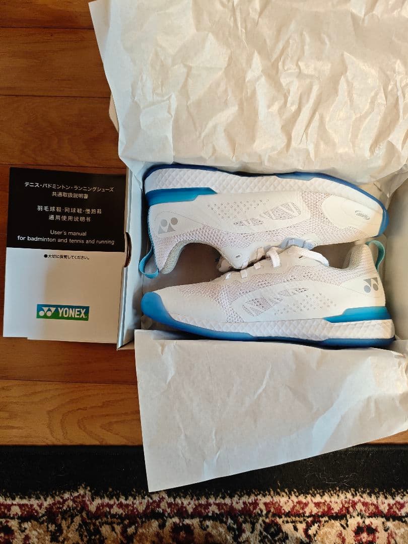 【新品未使用】YONEX テニスシューズ ホワイト/ブルー　25.5cm