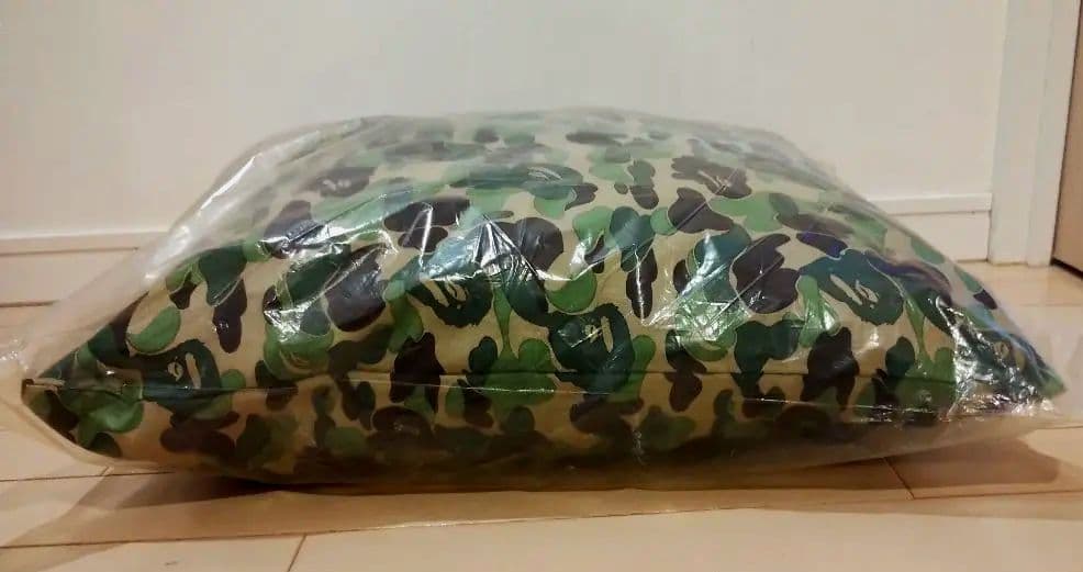 激レア 98年 A BATHING APE 猿迷彩 クッション 未使用 エイプ - メルカリ