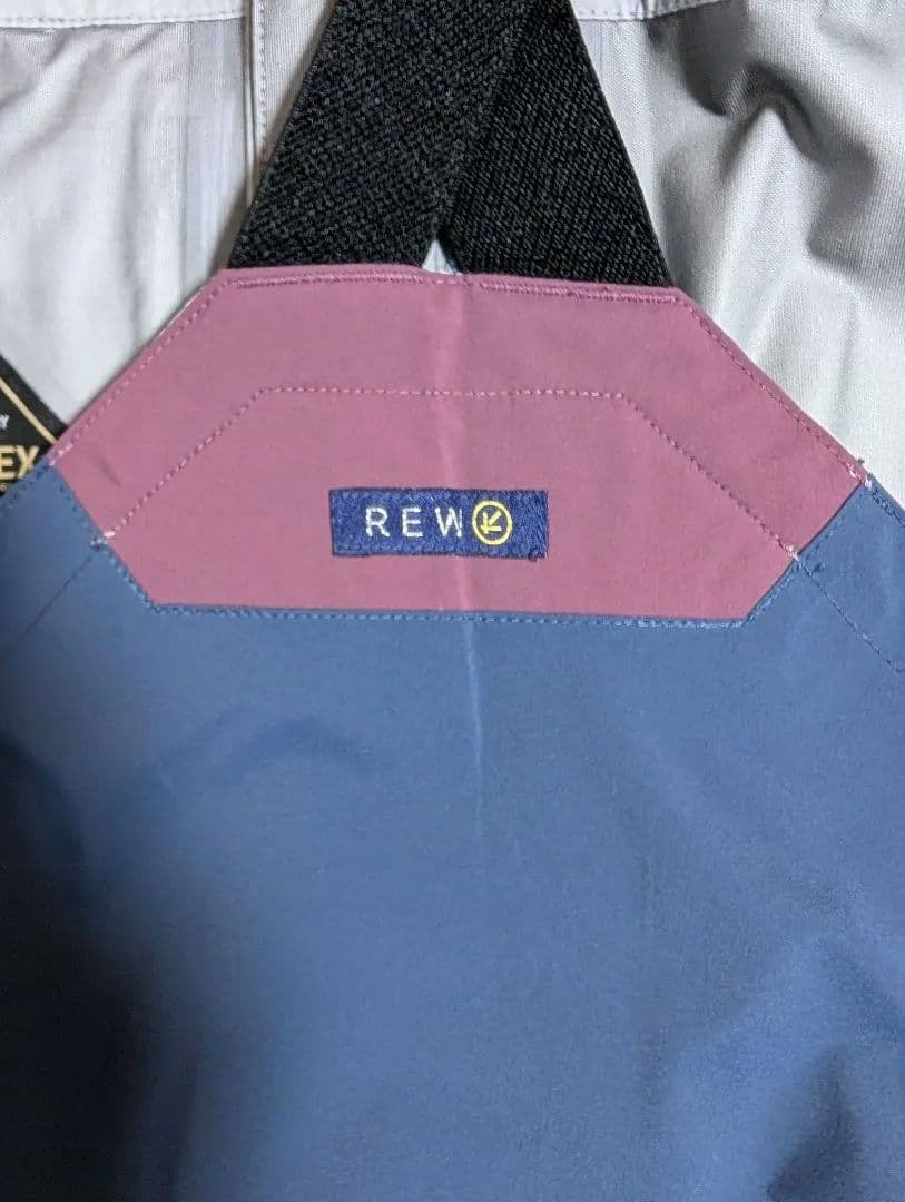 REW 22-23 REALITY リアリティー 上下セット 最終価格！ - メルカリ