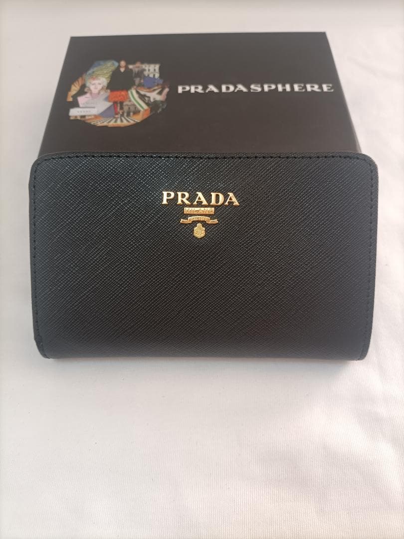 二つ折り財布✿プラダ サイフ prada メンズ【美品】レディース 黒 PRADA（プラダ） 財布 レディース メンズ ブランド 二つ折り財布