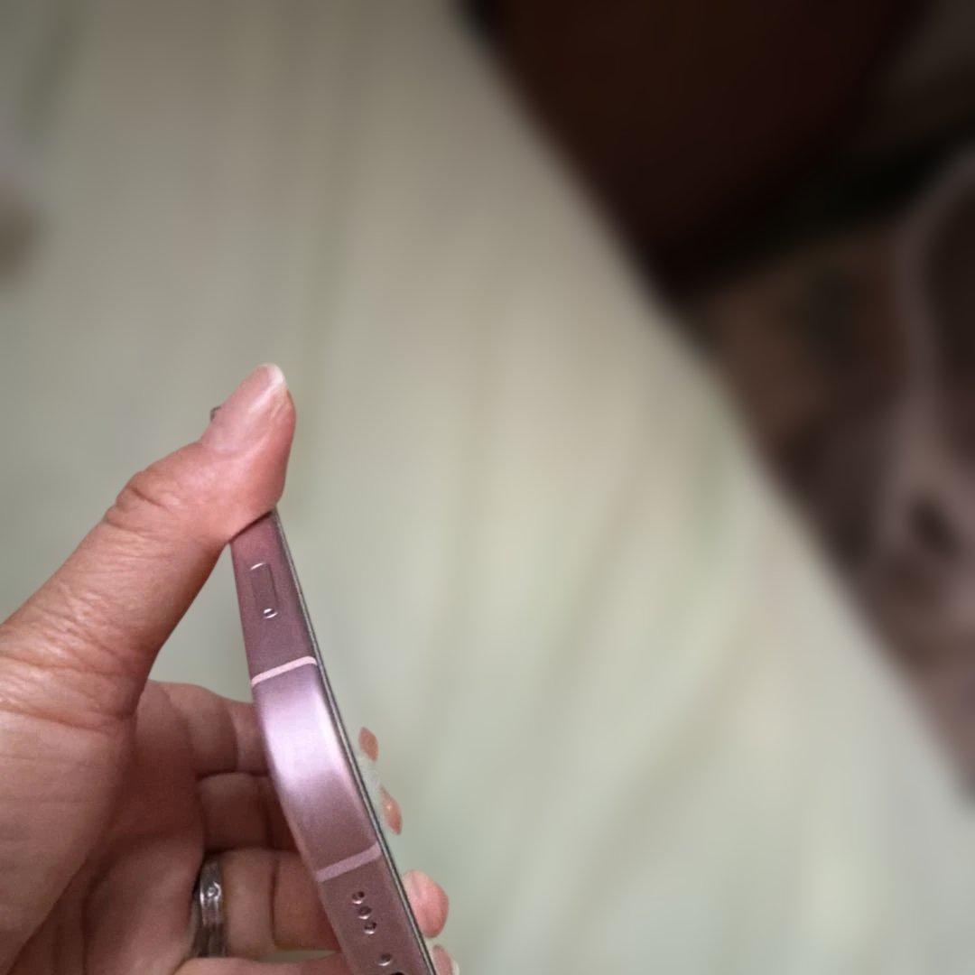 Apple iPhone 15ピンク 美品 箱 充電コード付き - メルカリ