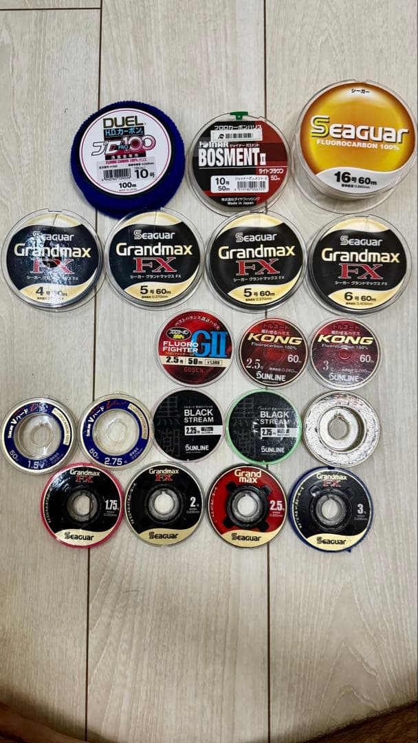 釣り道具（ハリス・ウキ）一式 64074.jpg