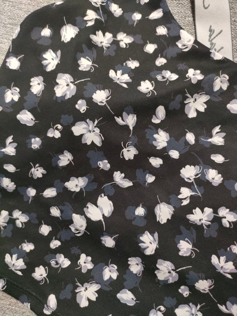 HAL様専用❀⑬SUKALA ヨガウェア 花柄 LL ブラック上下セット