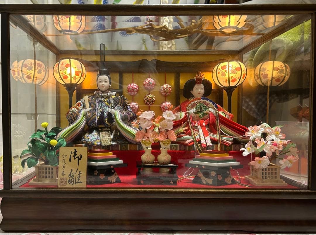 雛人形セット　ガラスケース入り　オルゴール付き オルゴール付き雛人形 ガラスケース入り サイズ約66 5×50 5×39 5cm
