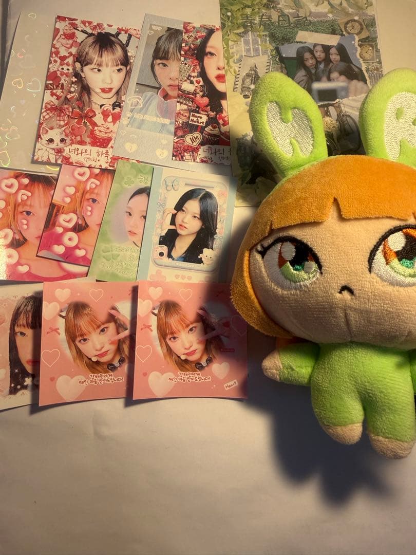 NewJeans ヘリン 村上隆 ぬいぐるみキーホルダー トレカ - メルカリ