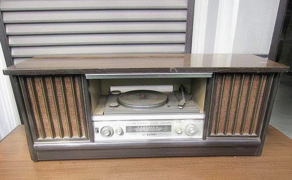 3月末処分予定 VICTOR ビクター レコードプレーヤー 本体 ウッド調