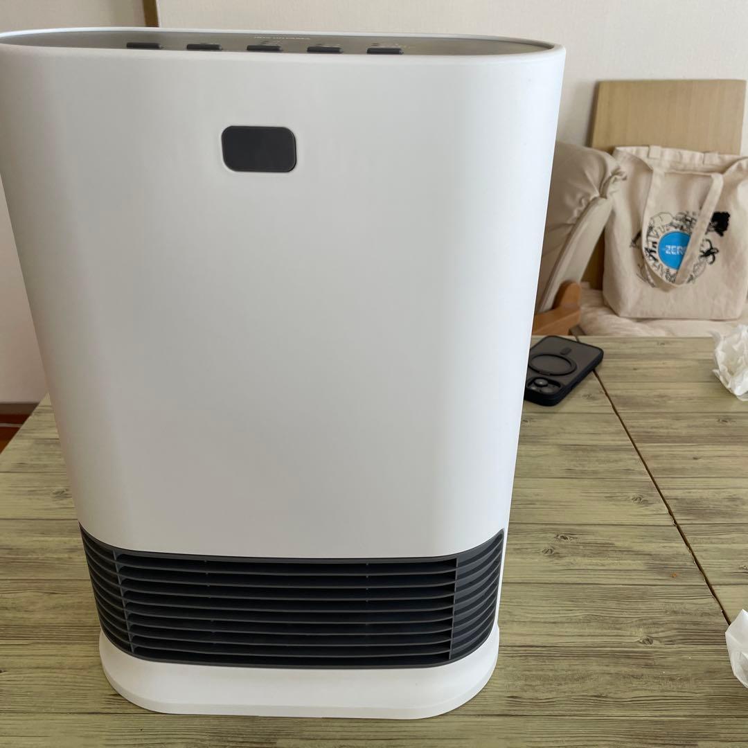 アイリスオーヤマAZCH-LW12A-W セラミックファンヒーター - メルカリ