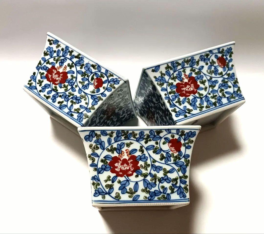 ② 源右衛門窯 染錦 牡丹唐草 角鉢 3客組 - メルカリ