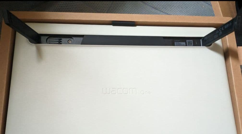 値下げ不可】初代wacom one 13.3本体セット 市販対応専用ペン付 - メルカリ