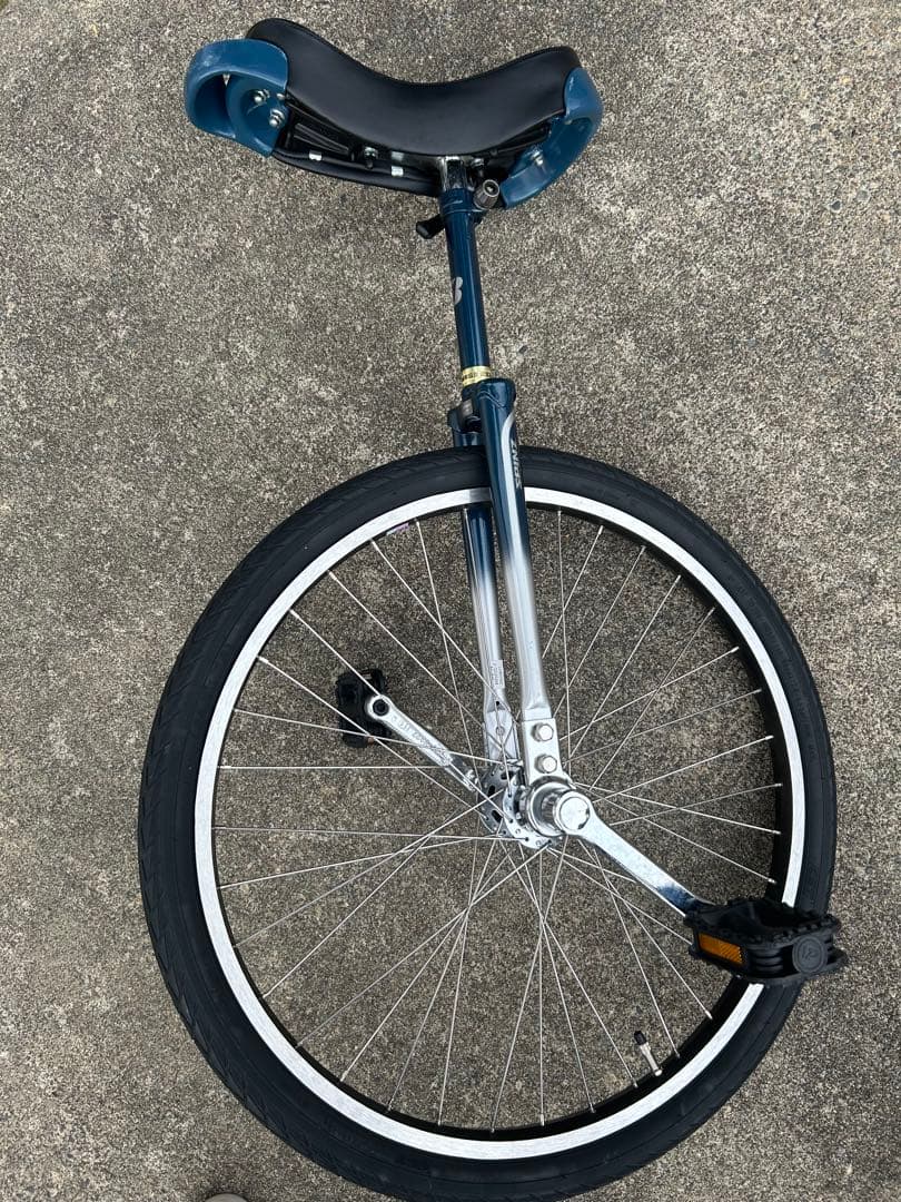 BRIDGESTONEスピンズ SPINZ (公社) 日本一輪車協会認定品　24 BRIDGESTONEスピンズ SPINZ (公社) 日本一輪車協会認定品 24 - メルカリ