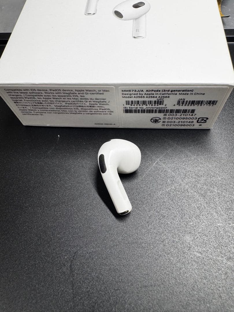 Apple社純正品 AirPods 第3世代 右耳のみ - メルカリ