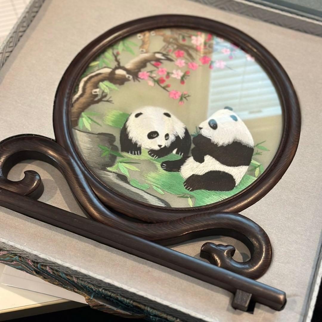 再値下げ【美品】高級 パンダ 刺繍画 絹刺繍 中国パンダ両面刺繍置物