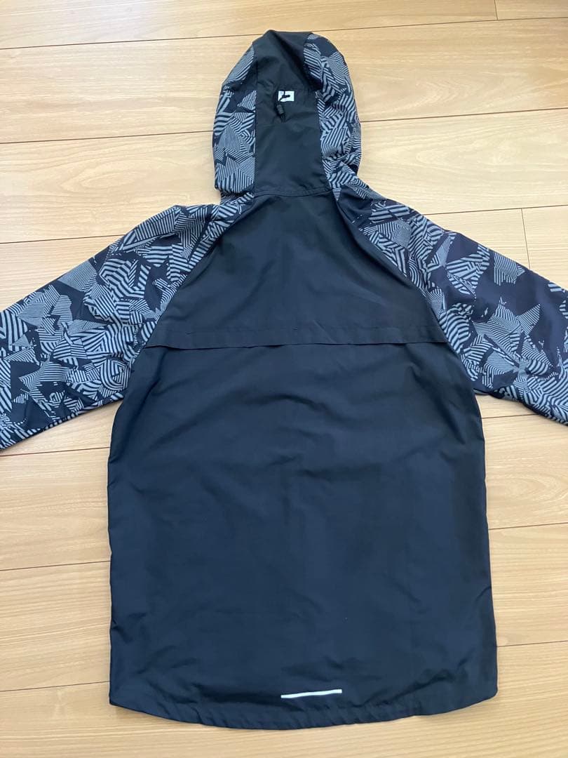 NIKE ナイキ エッセンシャル フラッシュ フーディ リフレクティブ