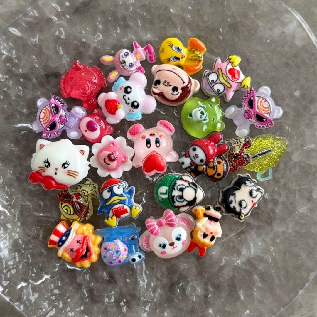 ごちゃ混ぜネイルパーツ - メルカリ