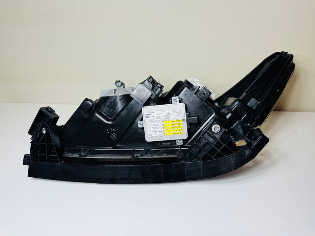 ホンダストリーム RN6 RN7 RN8 RN9 純正 HID ヘッドライト左右 - メルカリ