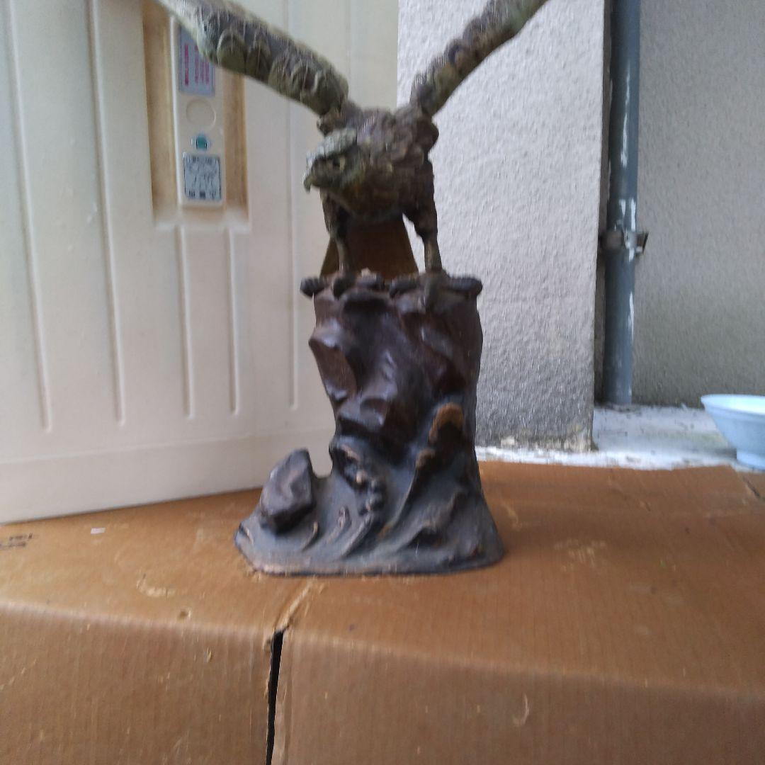 鷹の置物 鉄製品 レトロ インテリア 骨董品 磁器 - メルカリ