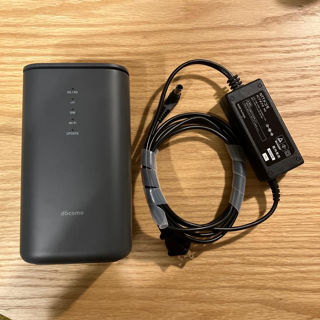 NTTドコモ HR02 ルーター - メルカリ