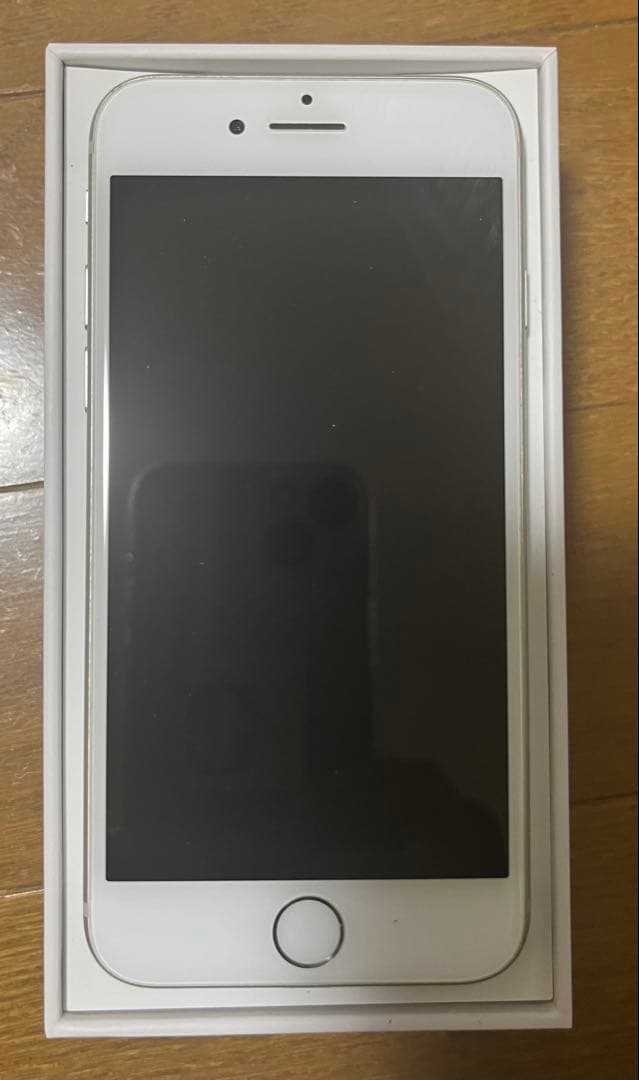 ゆ*様 iPhone 8 64G シルバー 本体 Amazon.com: Apple iPhone 8 64GB Unlocked- Silver : Cell Phones