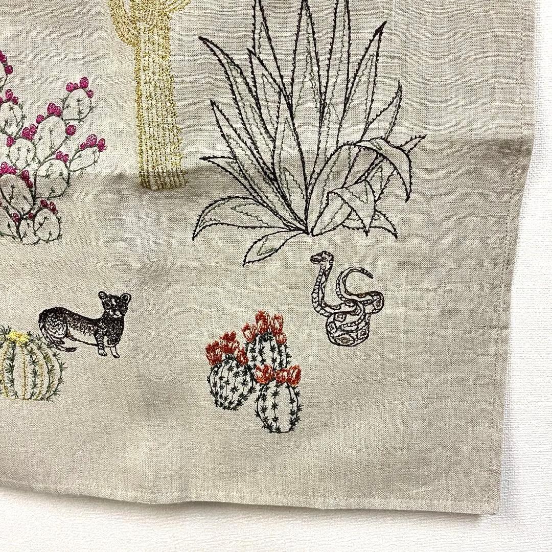 Coral&Tusk クッションカバー/Saguaro Desert Field - メルカリ