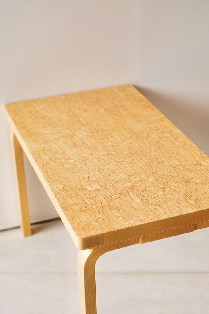 限定】Artek l ベンチ(サイドテーブル)l 153B l カーリーバーチ - メルカリ