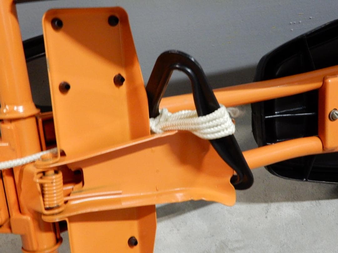 貴重!! 70's ソビエト製 スチール製ソリ 極上 - メルカリ