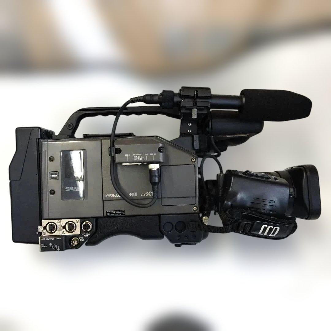 Victor GY-X1 S−VHSC 業務用カメラ s-l400.jpg